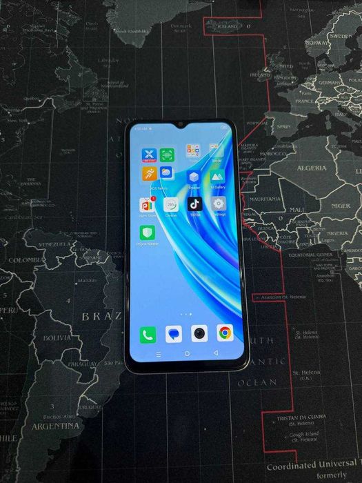 Infinix Hot 30 i  / 128 gb