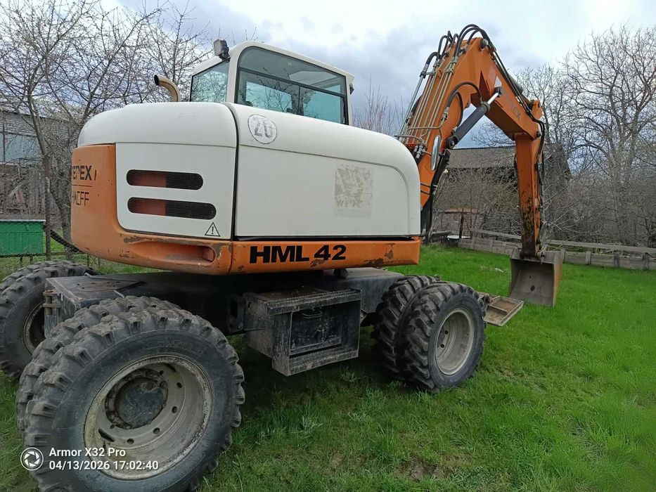 Excavator pe roti  TEREX Schaeff HML 42
