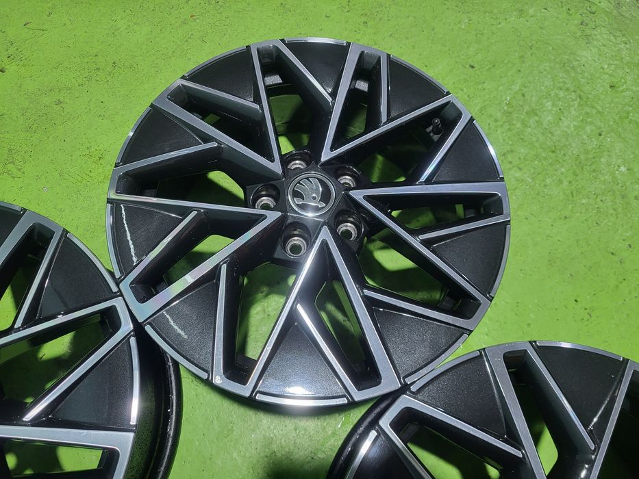 17 5x112 Skoda лети джанти 5х112 шкода
