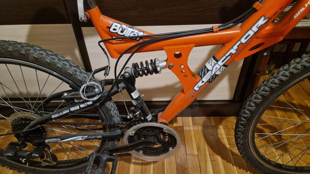 Продавам" BULLET"