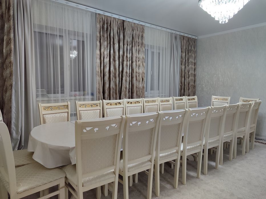 Стол 4,5-5м + 20 орындық