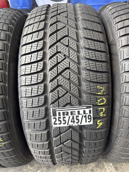 255/45/19 Pirelli M+S