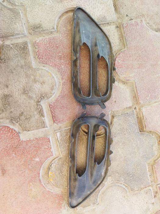 Заглушки на бампер Субару бл5