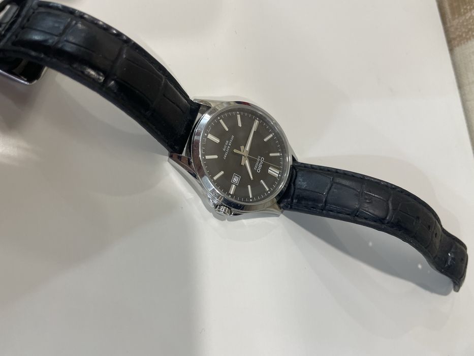 Часы Casio продам