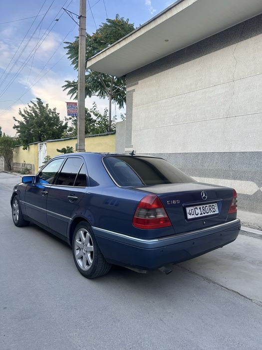 Mercedes-Benz W202 сотилади