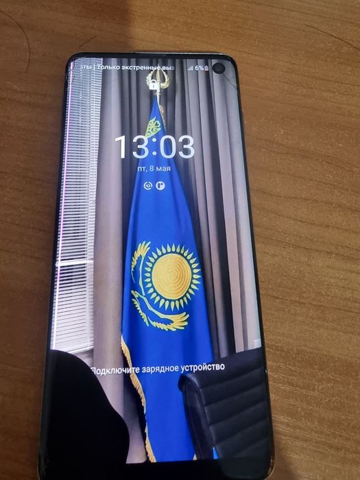 Продам самсунг с10