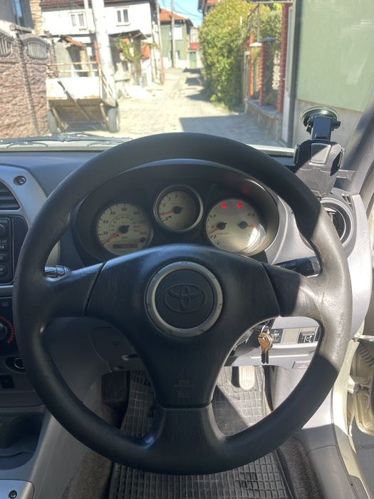 Toyota rav 4 бензин / газ