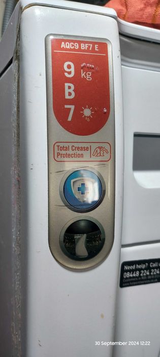 Сушилня за дрехи с обдухване кондензационна Hotpoiint ARISTON