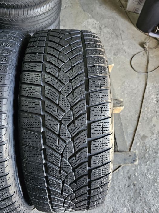 2 anvelope iarna 225 55 18 Goodyear 2022
