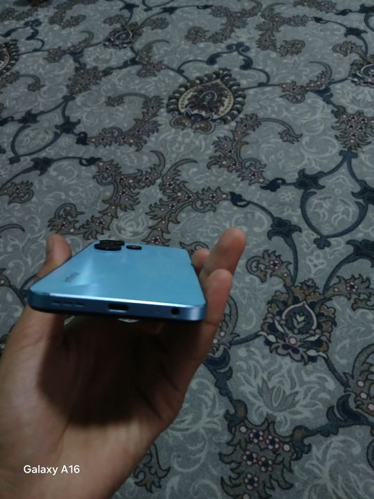 Infinix Hot 30i 8/128 GB, yangi holatda, karobka bilan