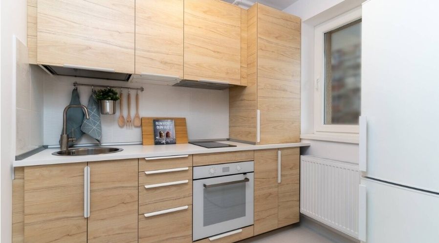 Ofer spre închiriere garsonieră zona Pallady + loc parcare