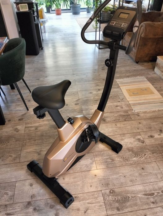 Vând bicicleta fitness FitTronic 601B Gold