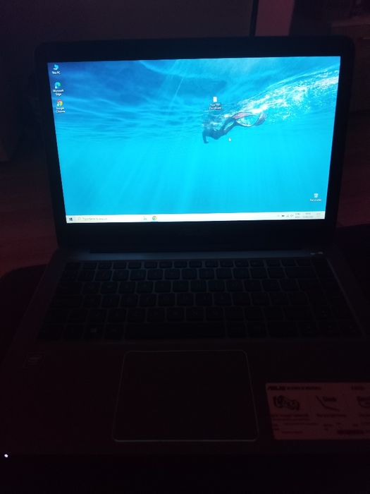 Laptop Asus încărcător original
