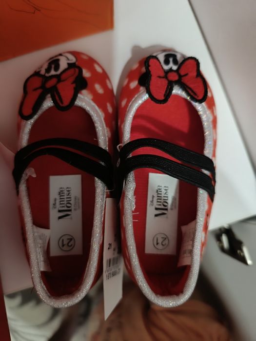 Încălțăminte pentru interior