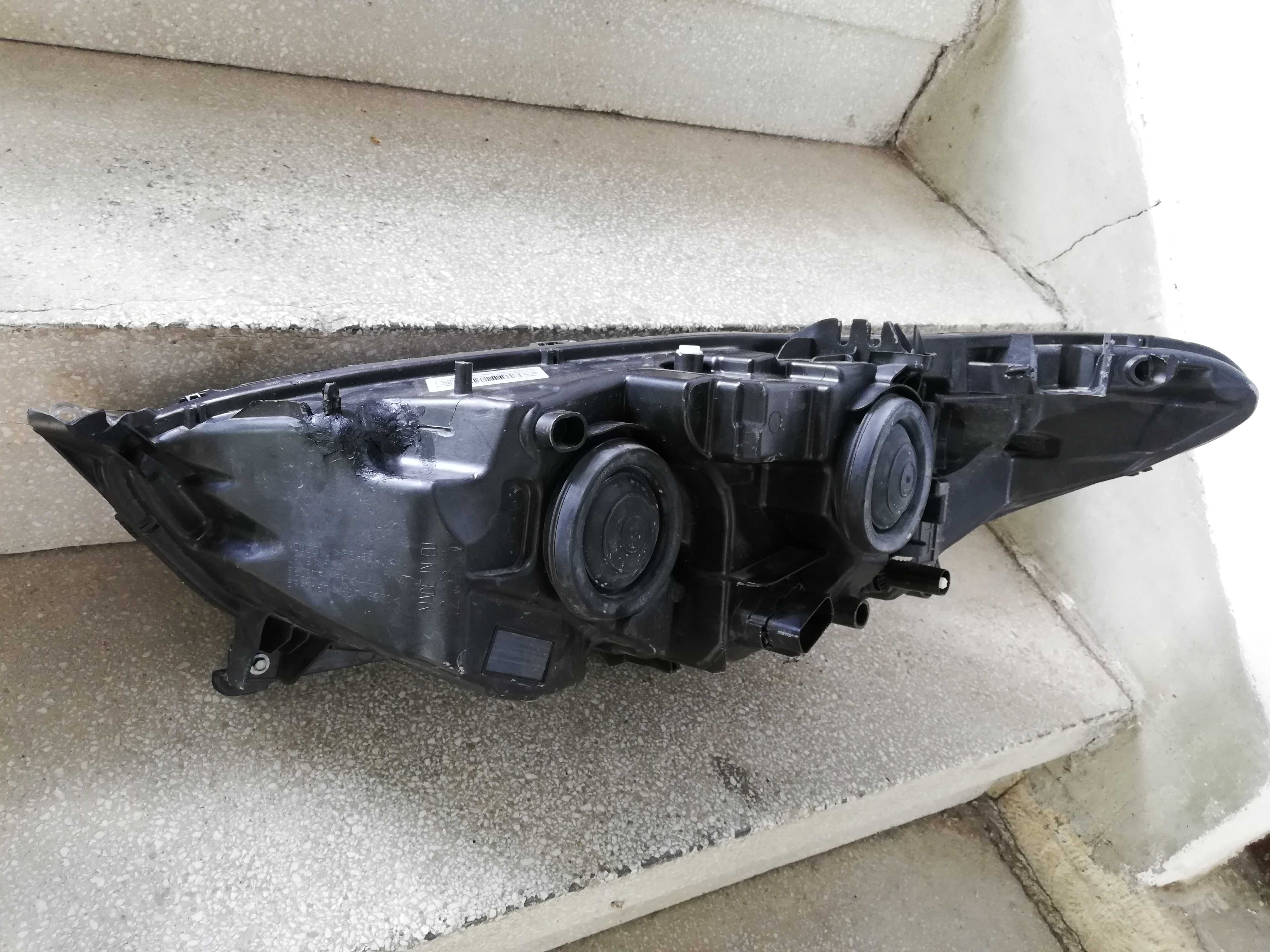 Фар Форд Мондео МК5 десен/Фар Ford Mondeo MK5 15-18 Оригинален гр ...