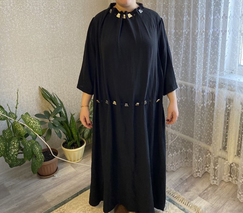 Продам новые платья