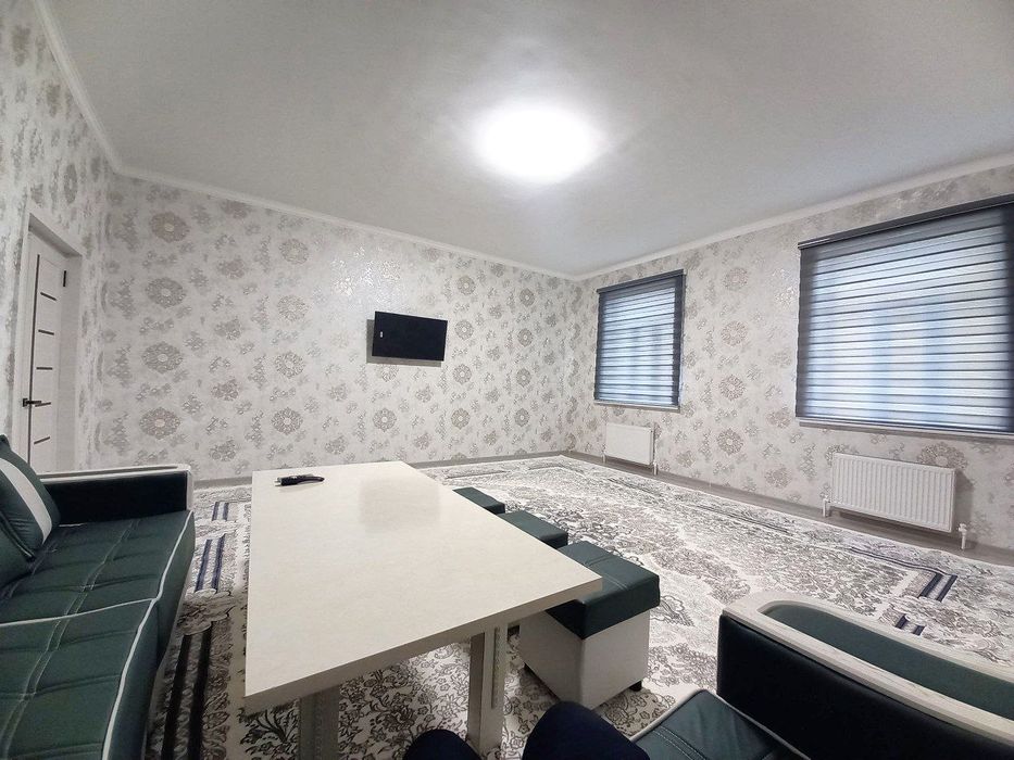 Кунлик квартира ижарага берилади. Хамма шароитлари бор