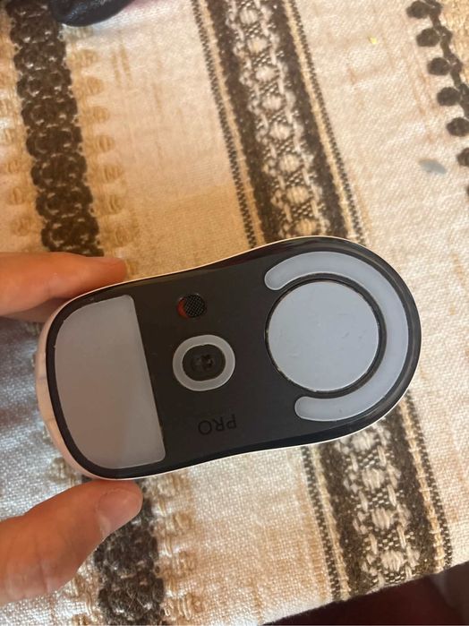 G pro superlight мишката работи перфектно
