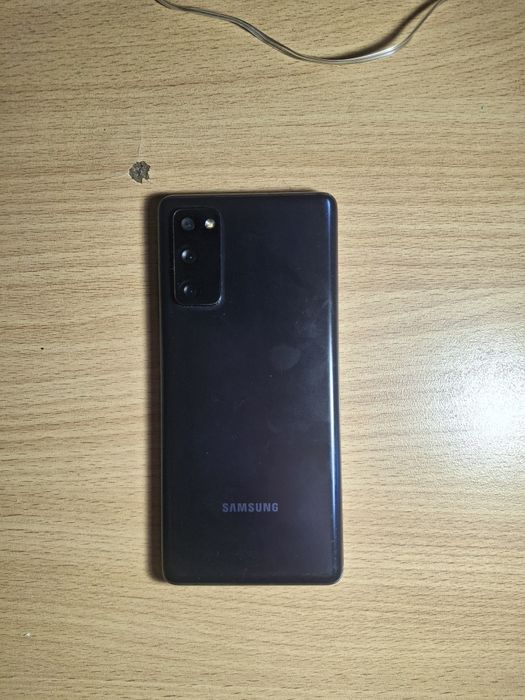 Продам самсунг s20fe