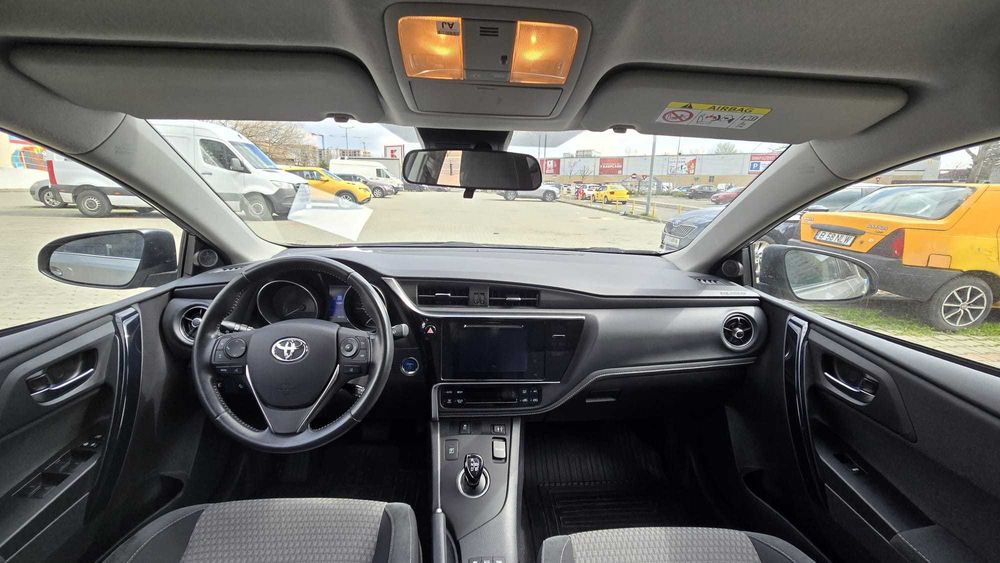 De vanzare Toyota Auris Hybrid