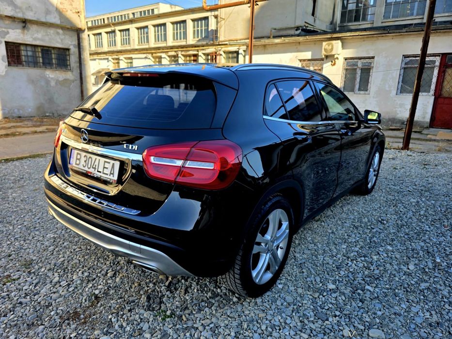 MERCEDES-BENZ GLA 2015 — imagine 4