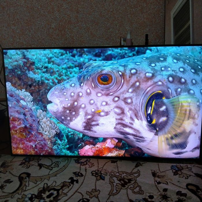 Samsung  smart televizor sotiladi 55 dioganal