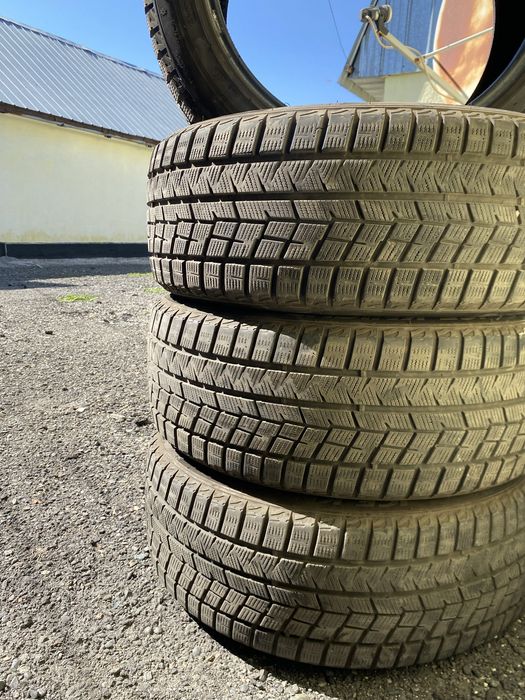 Зимняя резина 215/55R18