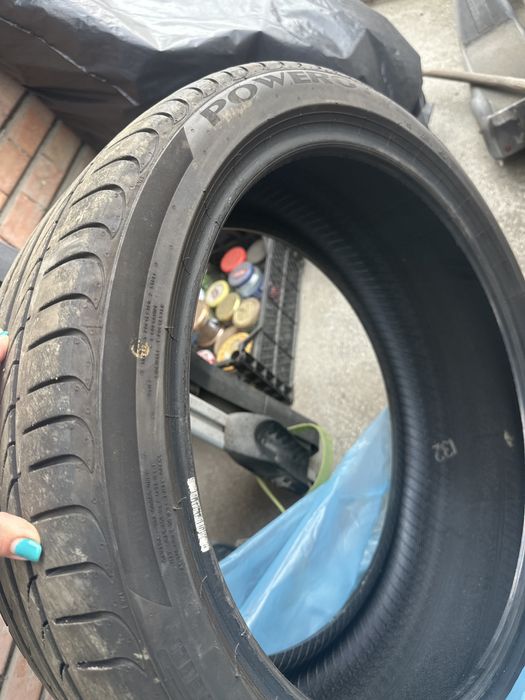 Vand anvelope pirelli 225 r19