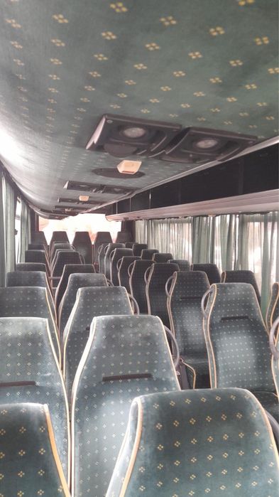 Autobuz/ Autocar 42 locuri aer conditionat
