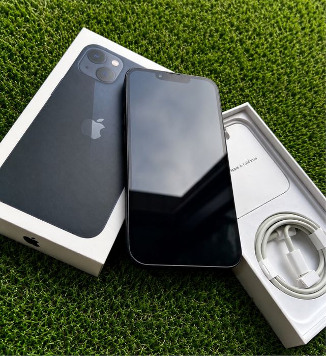 iPhone 13  128ГБ