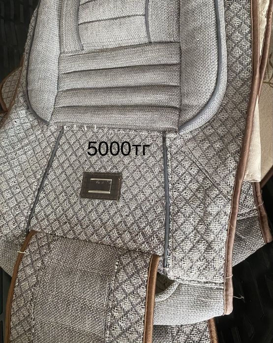 Комплект чехлов на авто лада