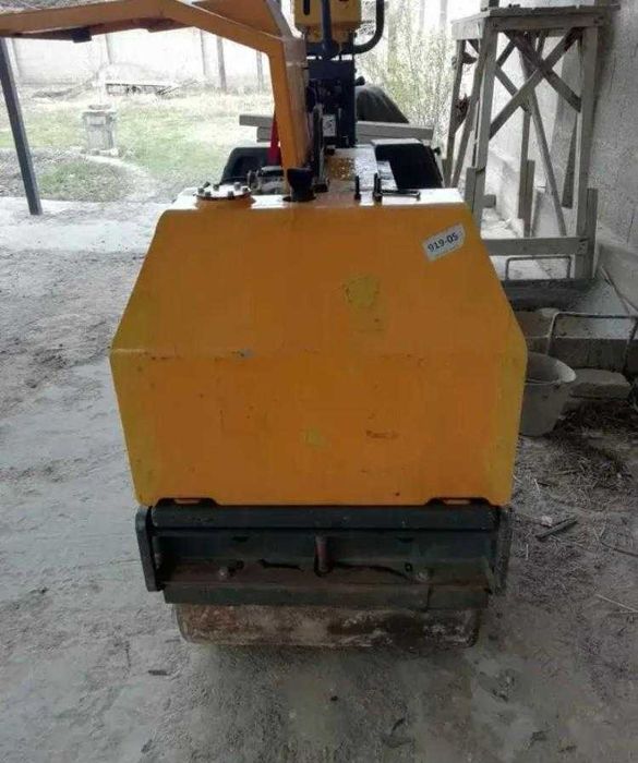 Продам двухвальцовый ручной каток