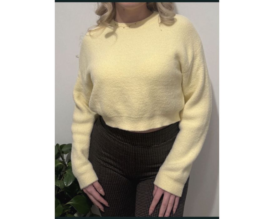 Pulover până în talie pufos galben pal Zara mărimea S