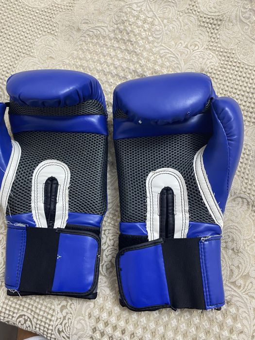 Перчатки боксерские