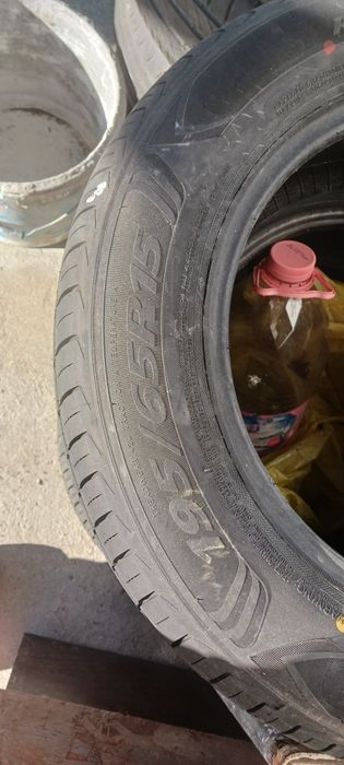 Vand anvelope vară 195 65 15