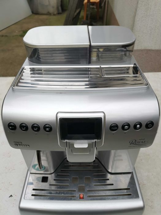 Продавам кафе автомат с функция капучино