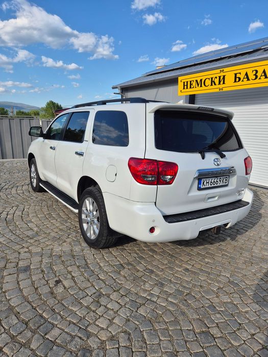 Toyota Sequoia 5.7 PLATINUM