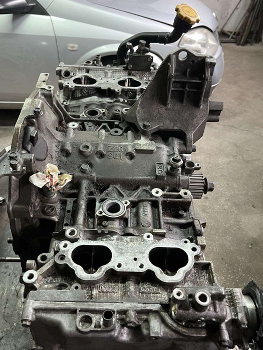 EJ 20 Subaru Legacy 2010 (Двигател)
