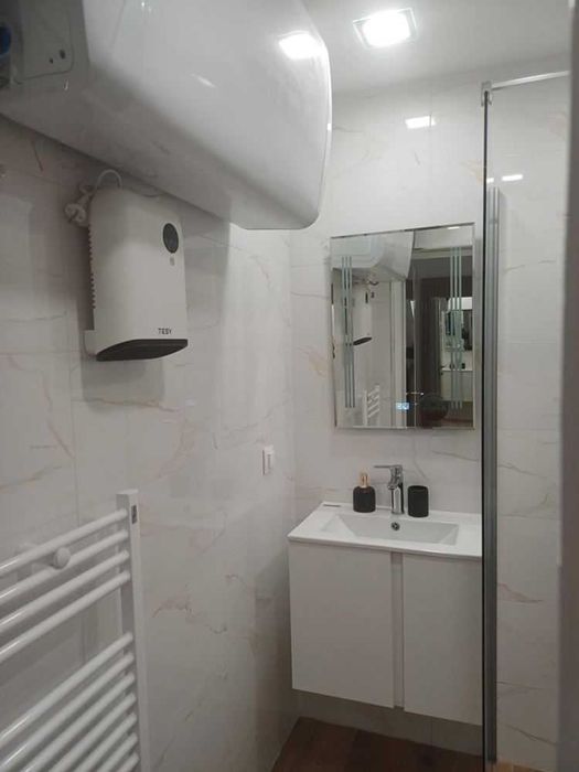 Дава се под наем Двустаен апартамент в София, Студентски град - 80 кв.м за 700 € - Снимка #10