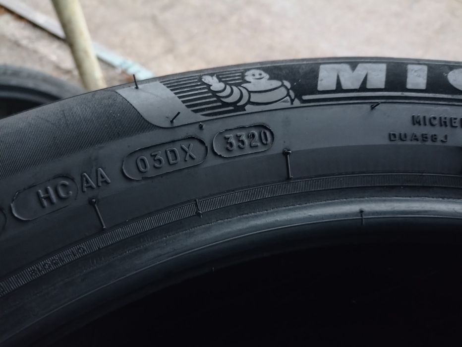 4 anvelope de iarna Michelin 255/45 R20.Pretul este pe bucata