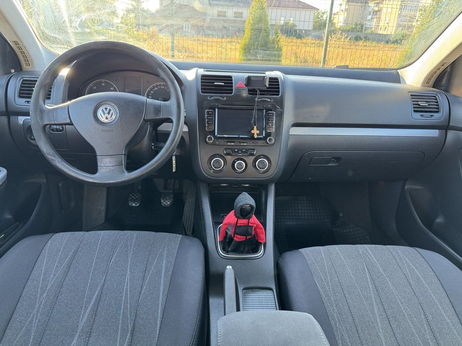 Se vinde Volkswagen Jetta