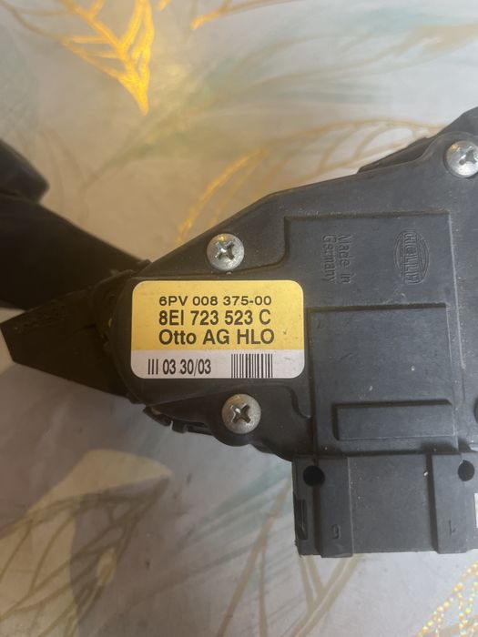 Педаль газа на Ауди А4 В6