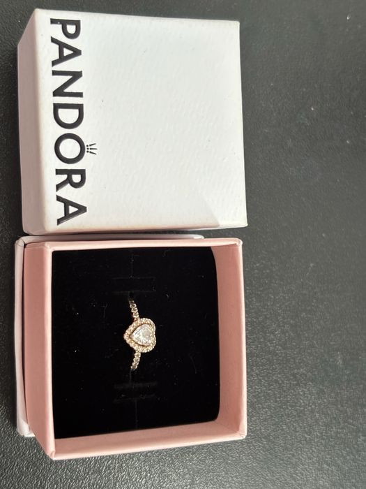 Inel pandora gold inimioara
