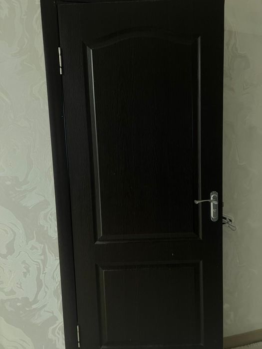 Продам б/у двери