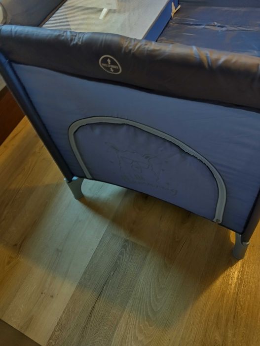 Кошара за сън и игри