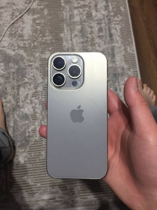 Продам Iphone 15 pro