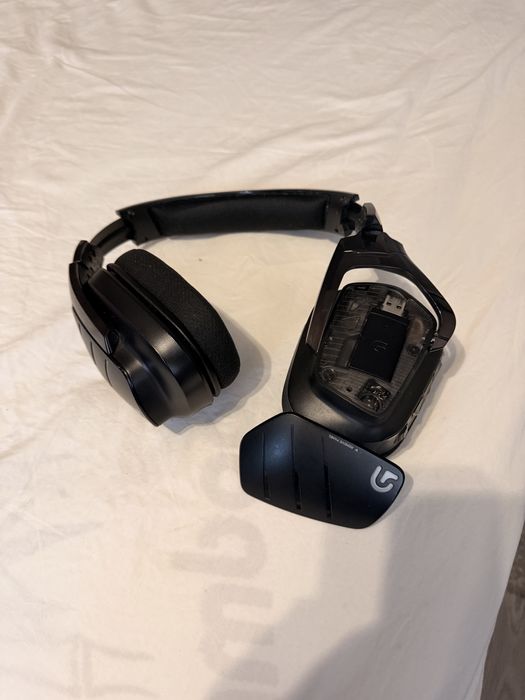 Casti gaming logitech g933