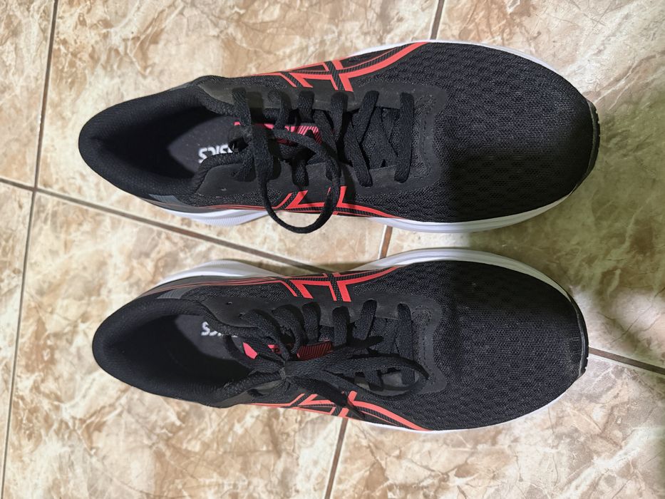 Обувки за бягане ASICS