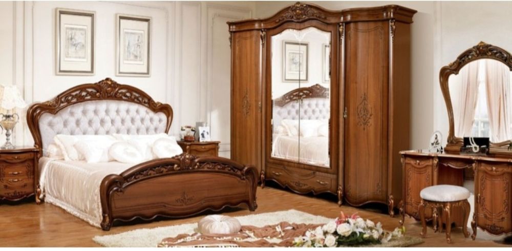 Спальный гарнитур