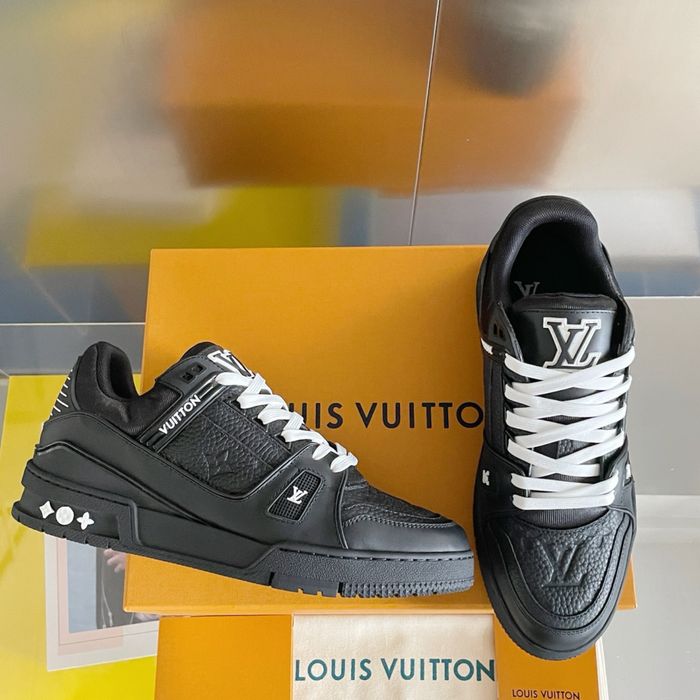Adidasi Louis Vuitton Calitate Premium